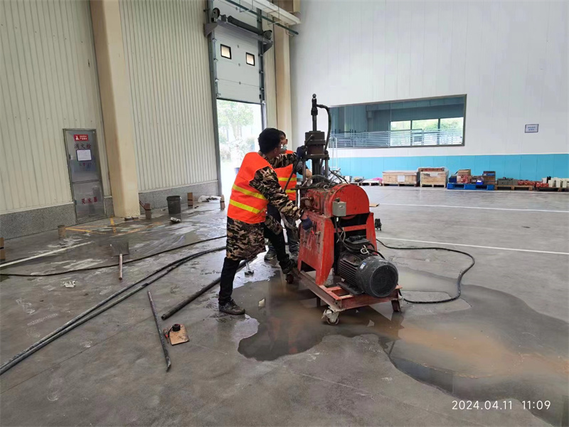 双桥厂房地面下沉塌陷注浆加固施工